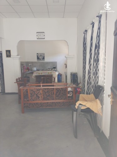 House for Sale in Dikkumbura - House for Sale in Dikkumbura - photo 2