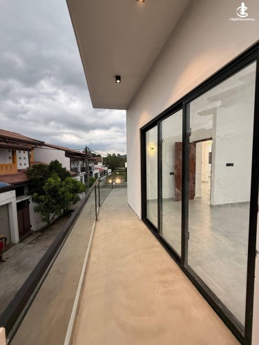House for Sale in Athurugiriya - Modern Luxury Two-Storey House for Sale – Athurugiriya - photo 5