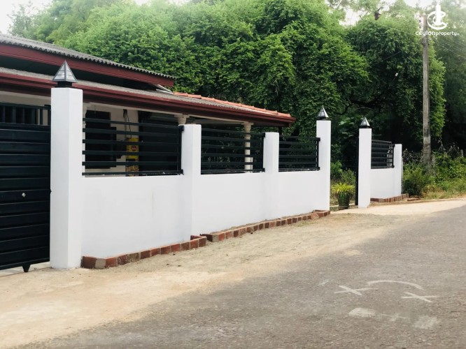 Land for Sale in Polonnaruwa - House With Land For Sale in Polonnaruwa - photo 3
