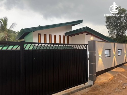 House for Sale in Kadawatha - Modern House for Sale – Kadawatha