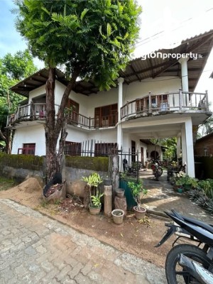 House for Sale in Medirigiriya - Two-Storey House with Land for Sale in Medirigiriya
